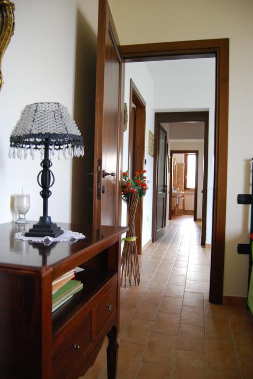 Casale Il Cerqueto Bed & Breakfast San Severino Marche Room photo